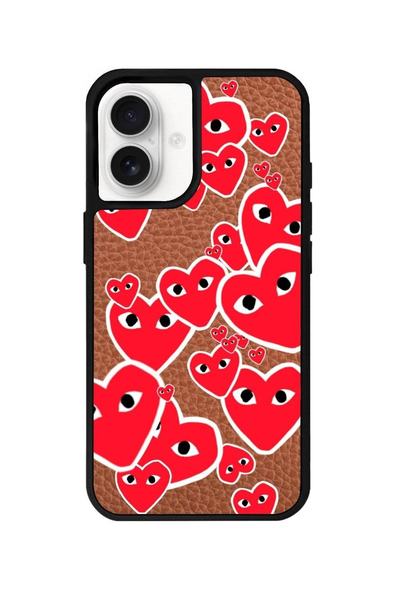 iPhone 16 Hearts Leather Vegan Deri Telefon Kılıfı Kahverengi - SUMTHINCS
