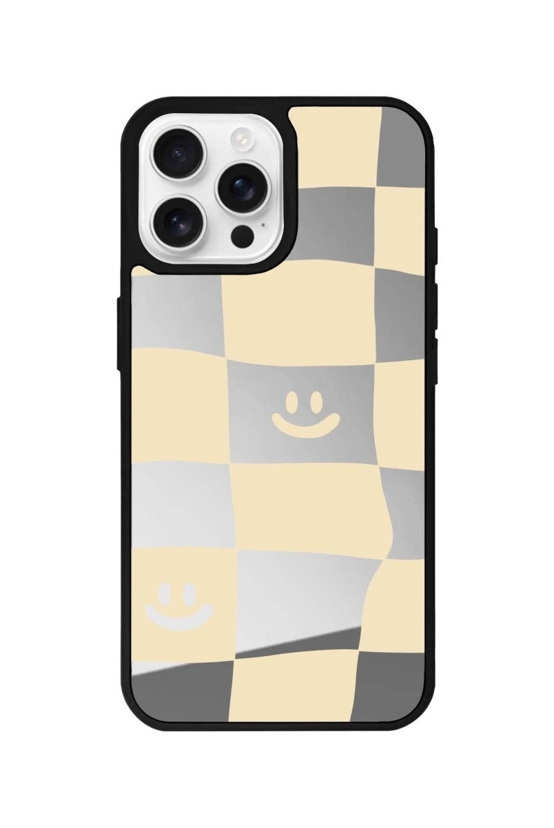 iPhone 16 Pro Smiling Check Mirror Aynalı Telefon Kılıfı Gümüş - SUMTHINCS