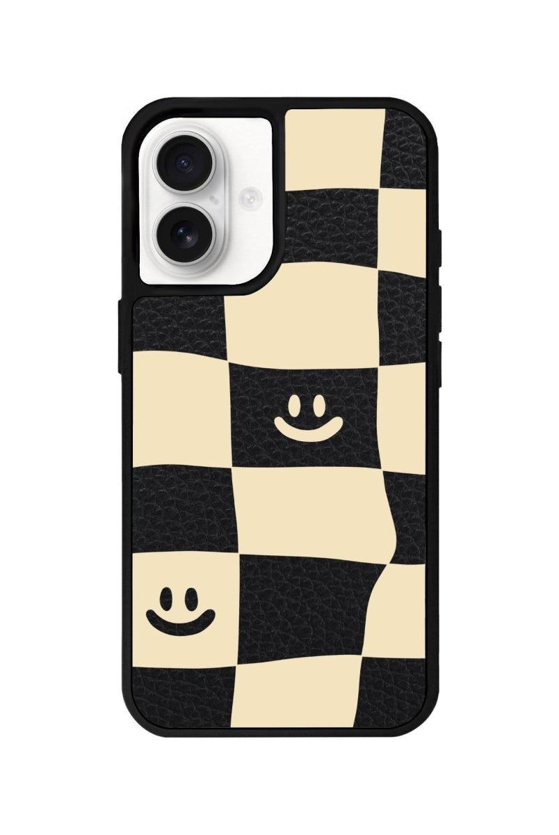 iPhone 16 Smiling Check Leather Vegan Deri Telefon Kılıfı Siyah - SUMTHINCS