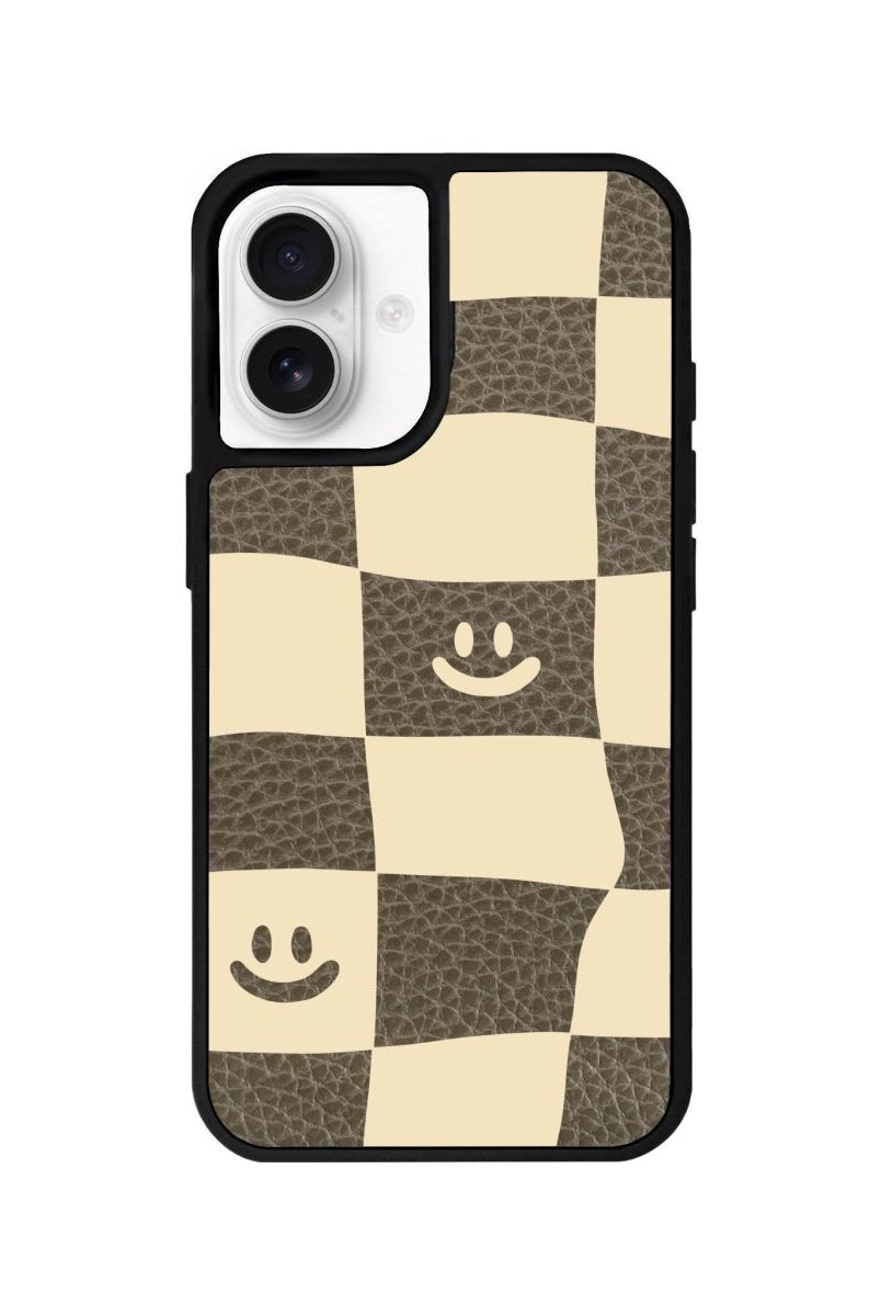iPhone 16 Smiling Check Leather Vegan Deri Telefon Kılıfı Haki - SUMTHINCS