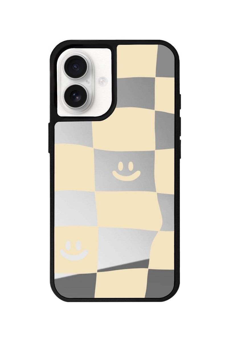 iPhone 16 Smiling Check Mirror Aynalı Telefon Kılıfı Gümüş - SUMTHINCS
