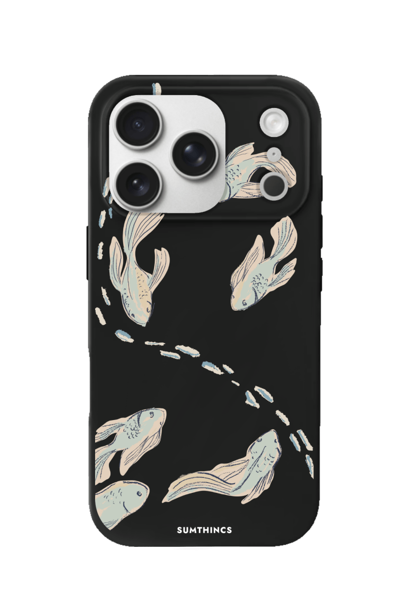 iPhone 17 Pro Koi Fish Premium Telefon Kılıfı Siyah - SUMTHINCS