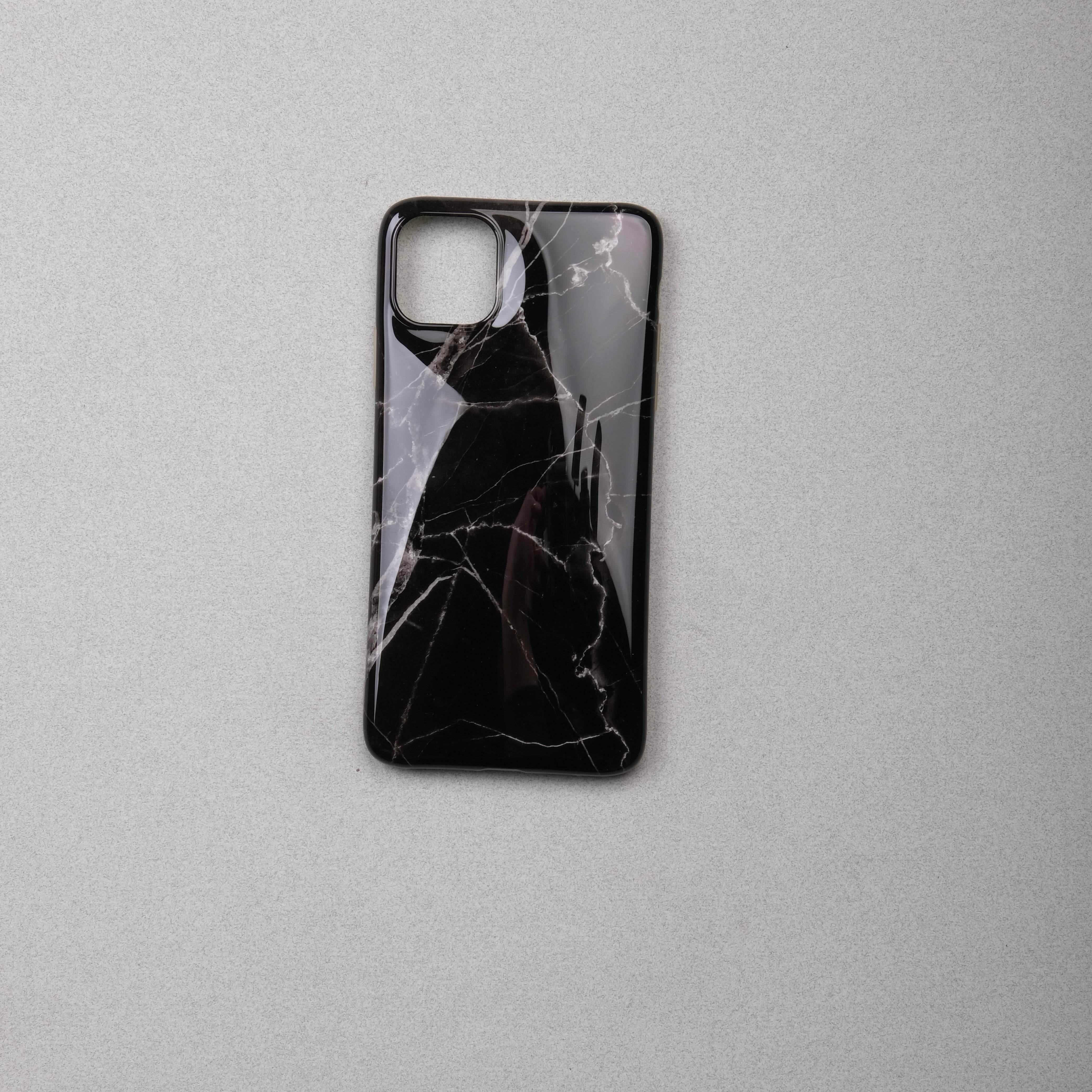 iPhone 11 Pro Max Essential Telefon Kılıfı OUTLET - SUMTHINCS