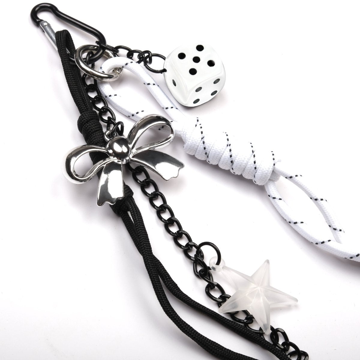 Charm Keychain Süs Beyaz ve Siyah - SUMTHINCS