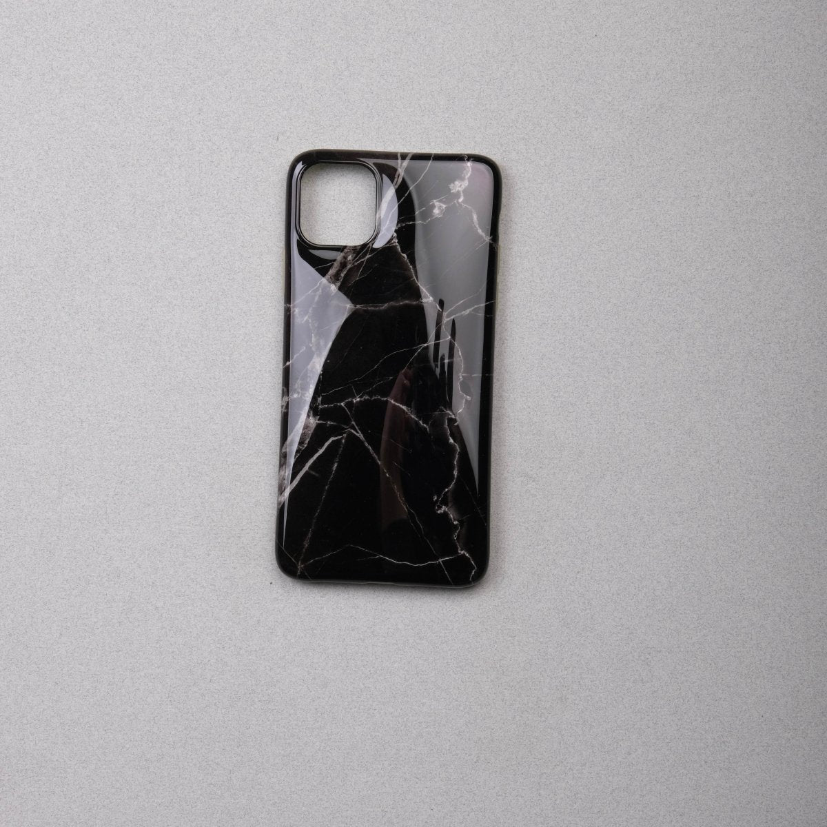 iPhone 11 Pro Max Essential Telefon Kılıfı OUTLET - SUMTHINCS