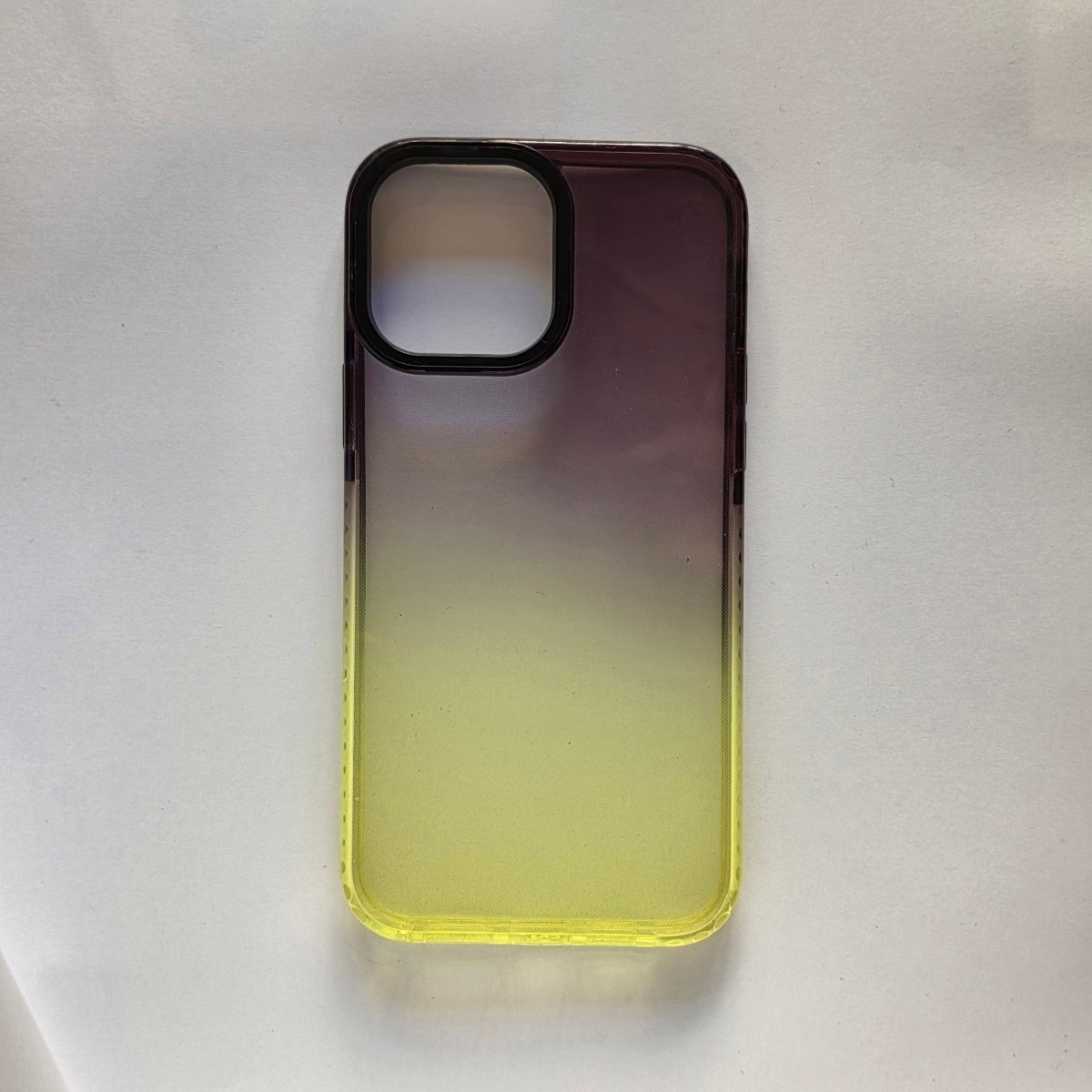 iPhone 13 Pro Max black yellow Procase Telefon Kılıfı - Sumthincs