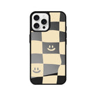 iPhone 16 Pro Smiling Check Mirror Aynalı Telefon Kılıfı - SUMTHINCS