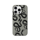 iPhone 16 Pro Snakes Premium Telefon Kılıfı - SUMTHINCS