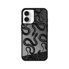 iPhone 16 Snakes Mirror Aynalı Telefon Kılıfı - SUMTHINCS